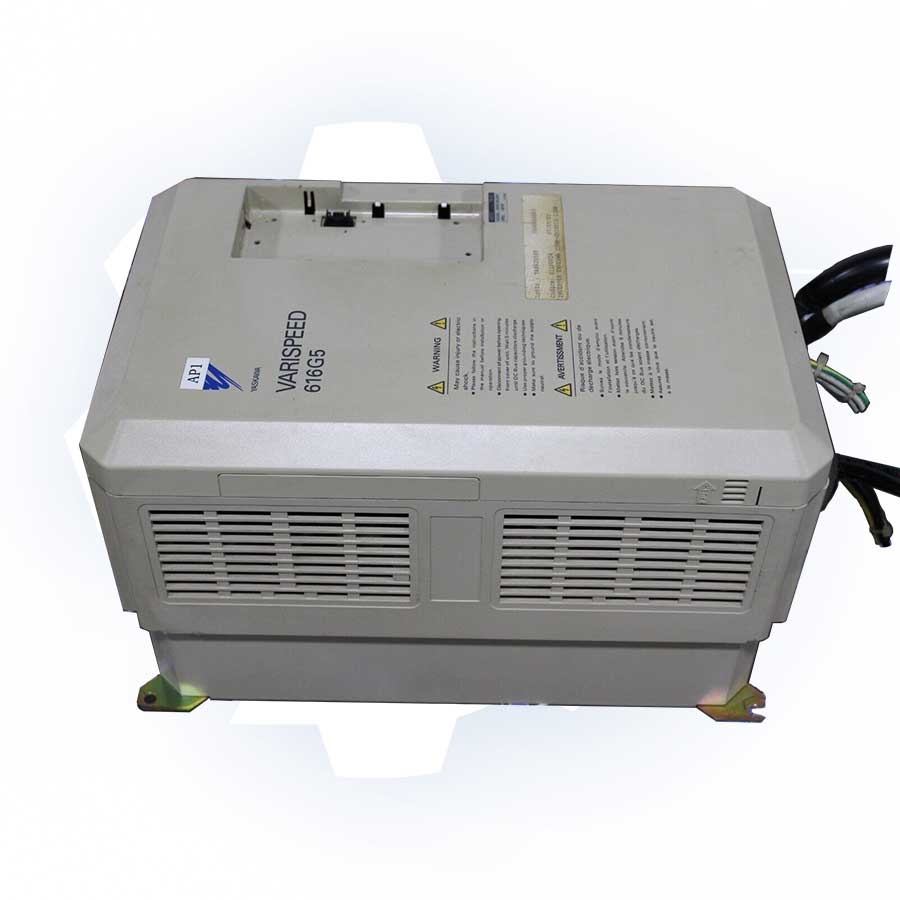 Inverter di frequenza YASKAWA CIMR-V7AZ44P0 / Inverter di frequenza Omron 44P00